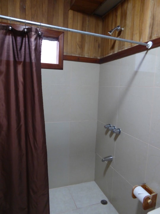 Dusche Hotel Heliconia
