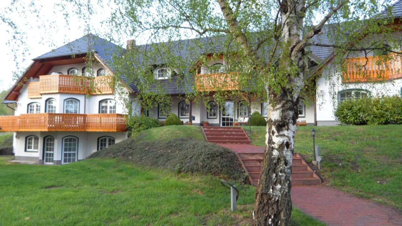 Außenansicht Landhaus Müritzgarten