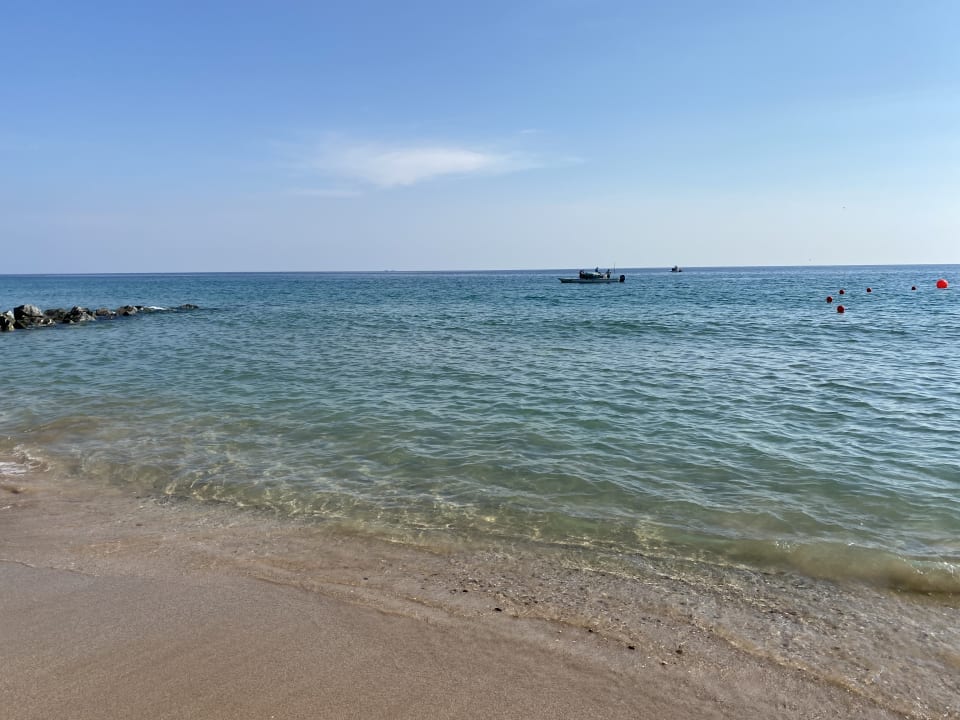 Strand Fujairah Rotana Resort & Spa
