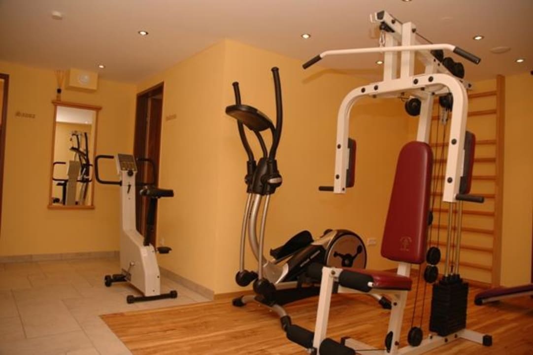 Fitnessbereich Hotel Garni Almhof