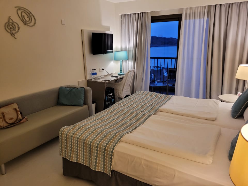 Zimmer allsun Hotel Lux de Mar