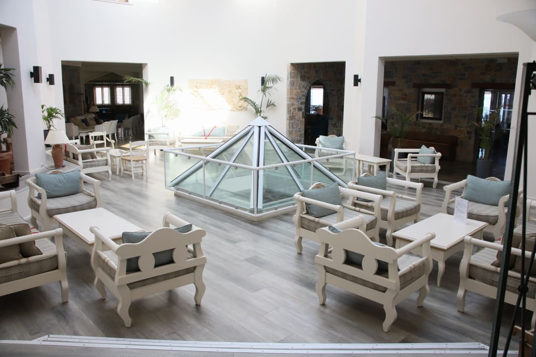 Lobby Alexander Beach Hotel & Village Resort