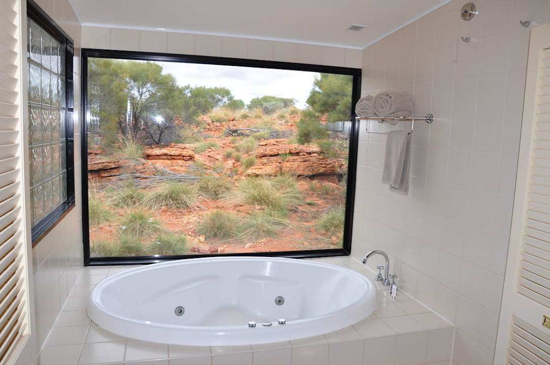 Super schöne Whirlpoolbadewanne Hotel Kings Canyon Resort