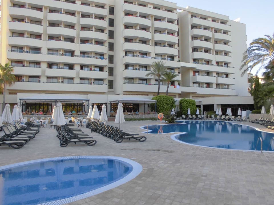 Poolbereich + Sonnenterrasse Welikehotel Marfil Playa