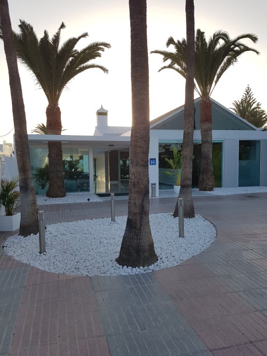 Außenansicht Canary Garden Club