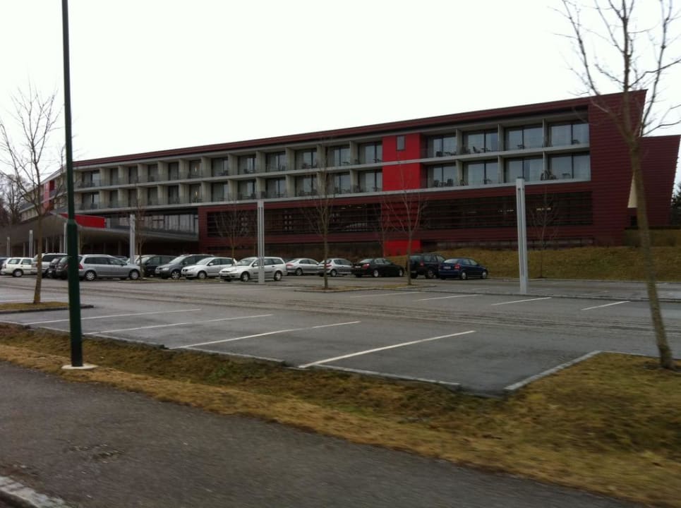 Westliche Außenansicht Spa Hotel Bründl