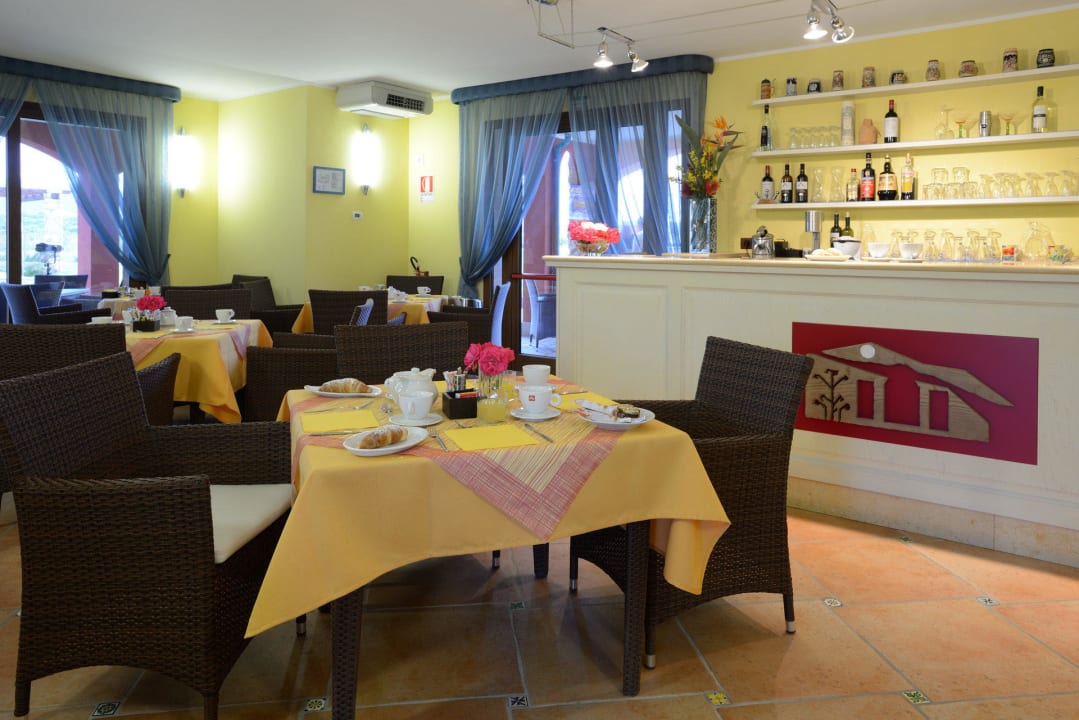 Colazione/ Breakfast Hotel Sa Cheya