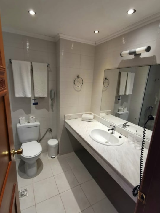Zimmer Sandy Beach Resort