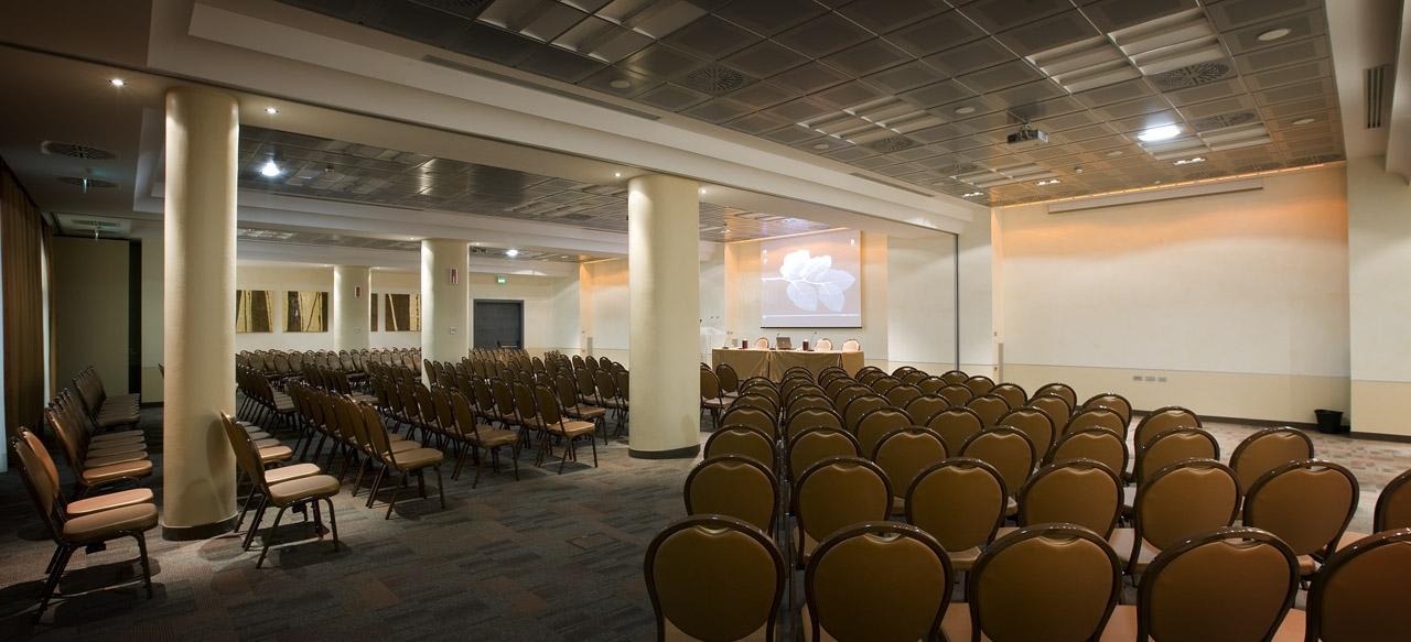 Sala Plenaria il Globo FH55 Grand Hotel Mediterraneo