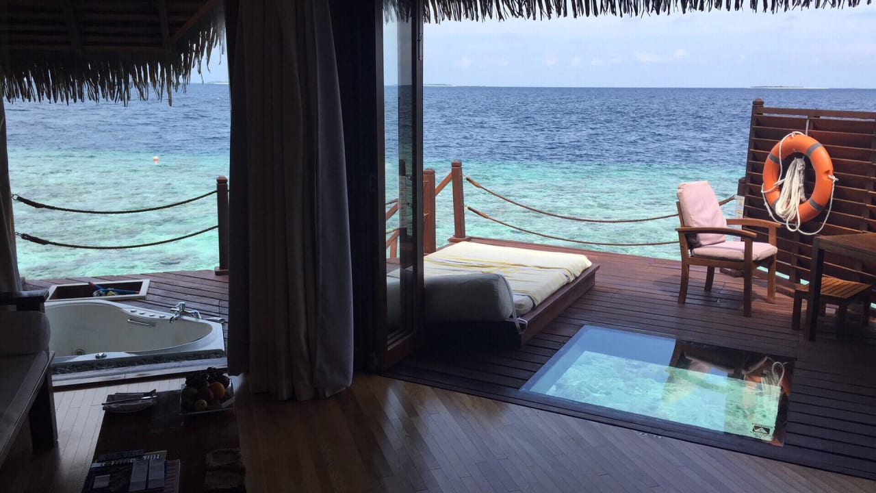 Villa Adaaran Select Meedhupparu Island Resort - Premium All Inclusive