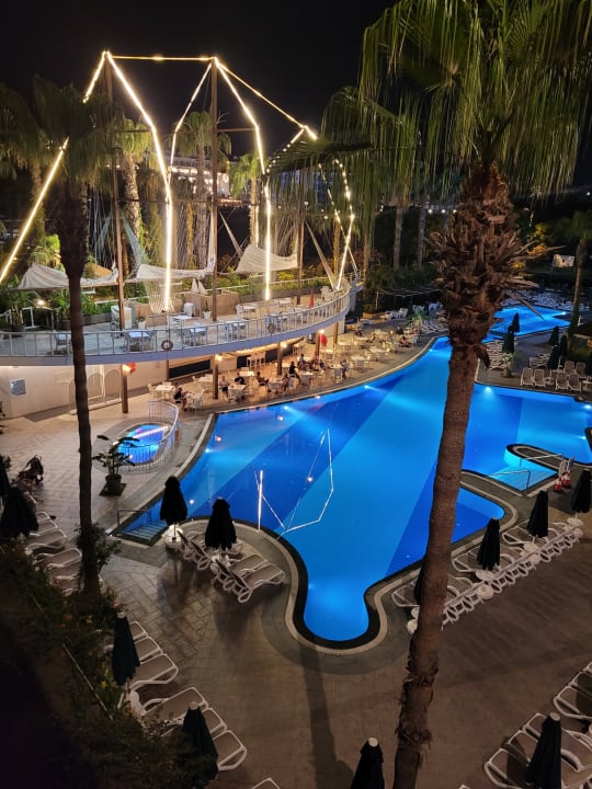 Pool Can Garden Resort