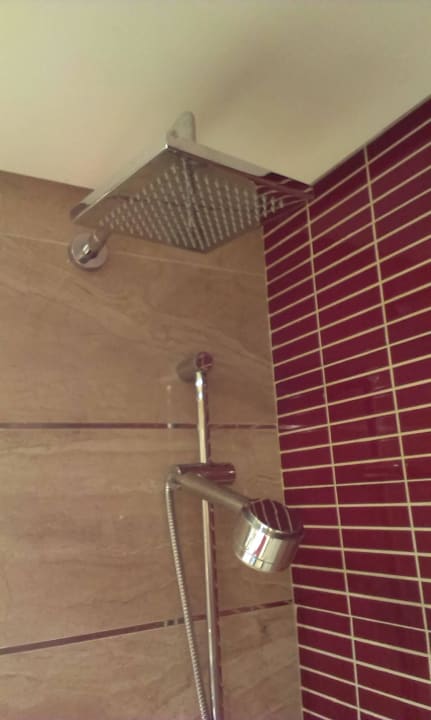  Regenwalddusche allsun Hotel Sumba