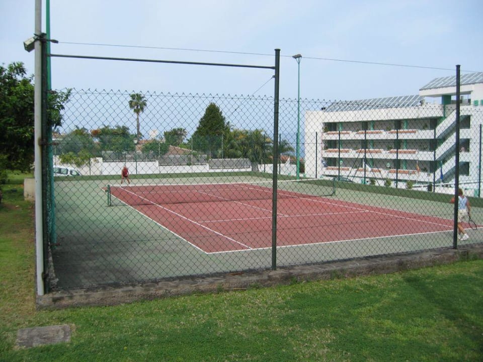 Hoteleigener Tennisplatz Hotel Best Semiramis