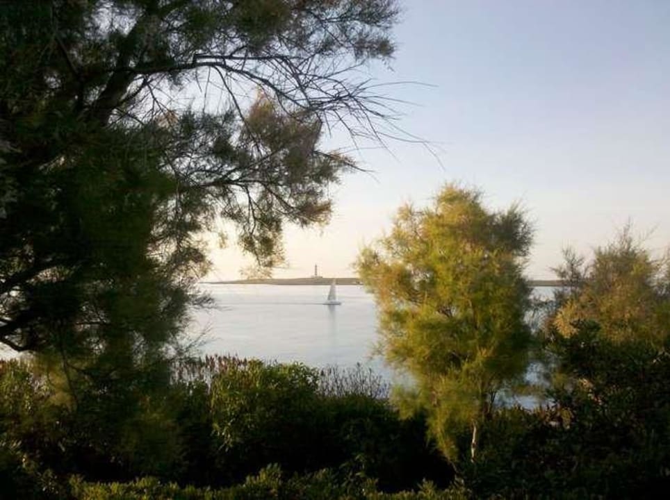 Ausblick zum Leuchtturm Hotel Xaloc Playa