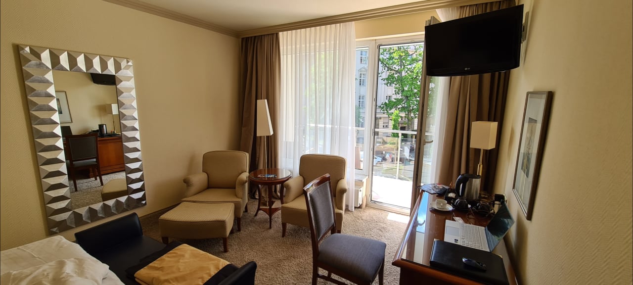 Zimmer Bernstein Villa Kastania