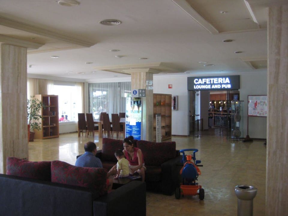 Eingang Cafeteria Hotel Best Sabinal