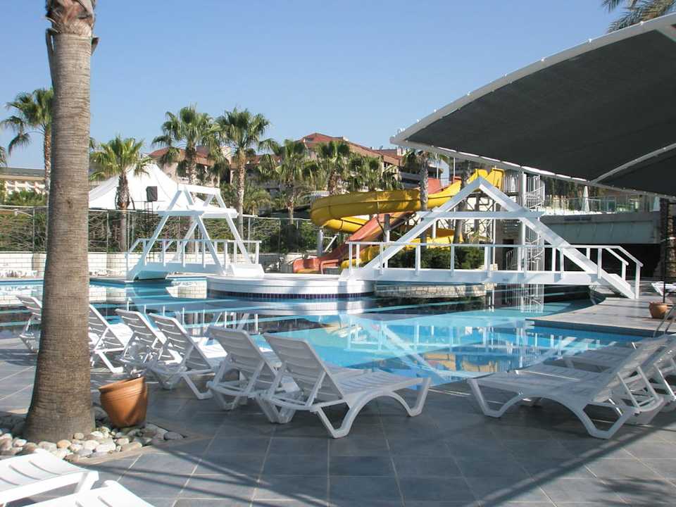 Sehr gepflegt Sealife Buket Resort & Beach