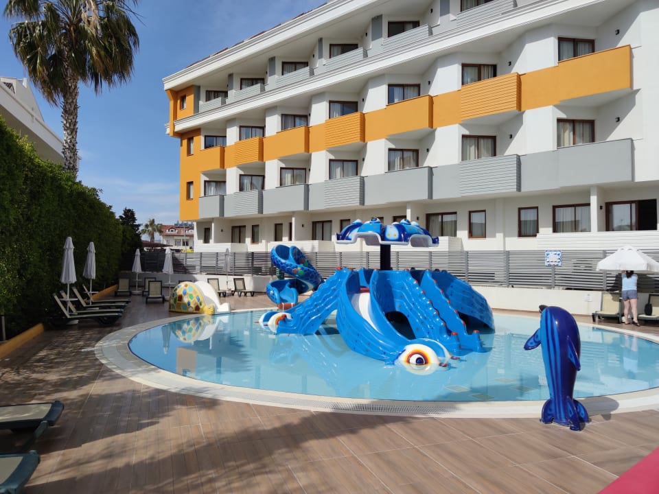 Pool Hane Family Resort