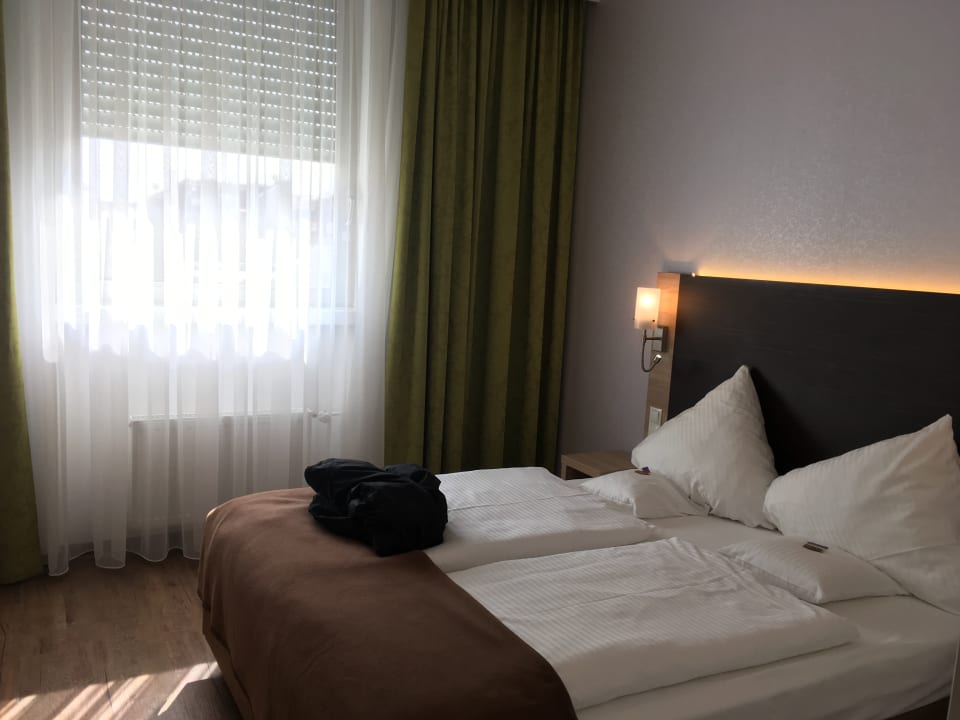 Zimmer Ringhotel Loew's Merkur