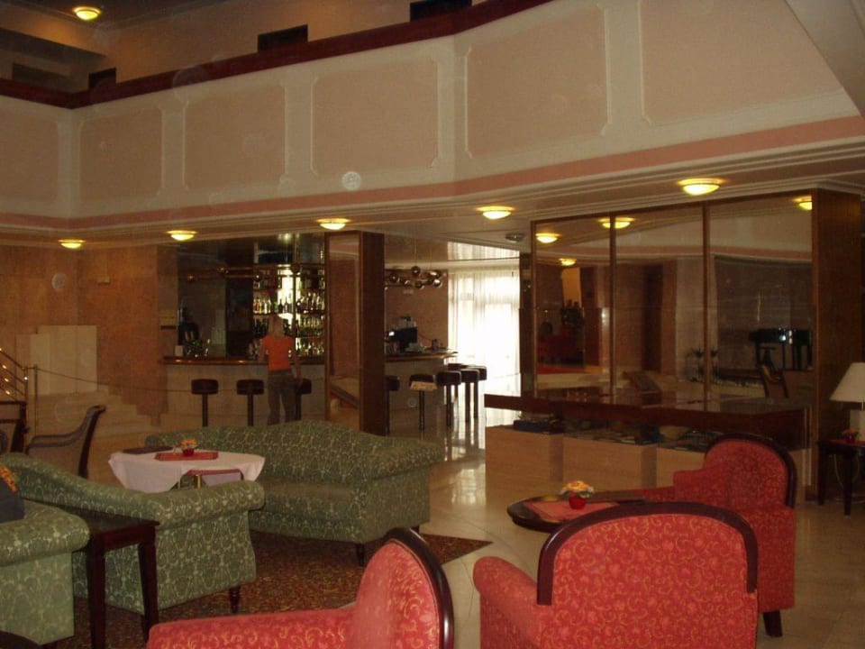 Hontel Monty: Lobby-Bar Chateau Monty Spa Resort