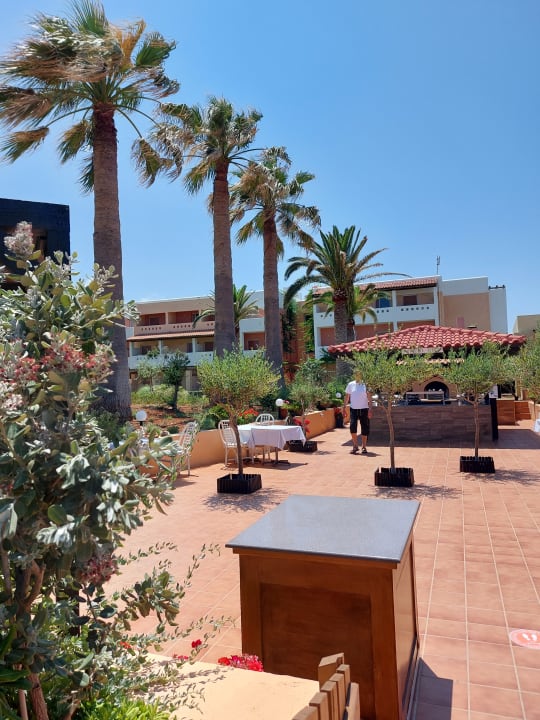 Gastro Anissa Beach & Village