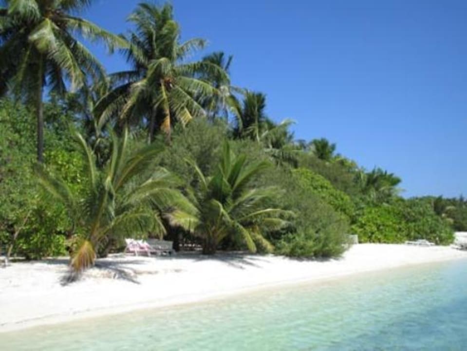 Menschenleerer Strandabschitt Adaaran Select Hudhuran Fushi - Premium All Inclusive