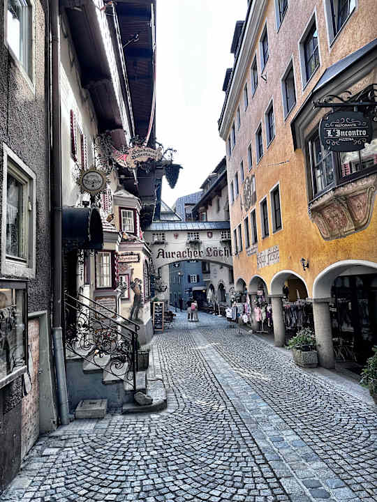 Außenansicht Boutique Hotel im Auracher Löchl