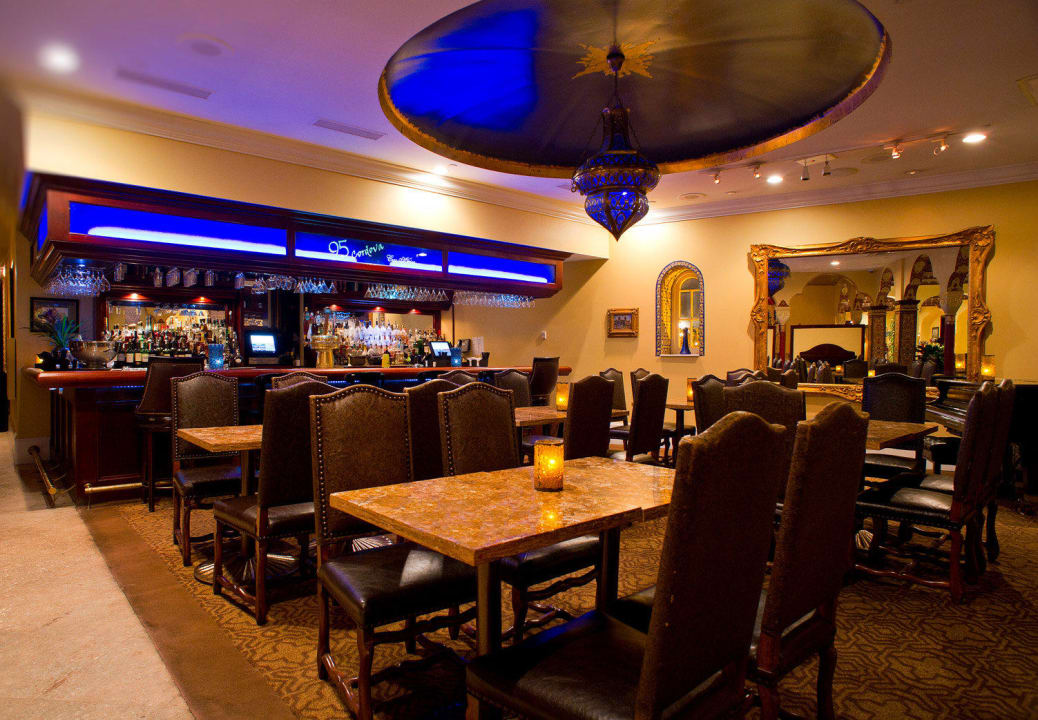 Cobalt Lounge  Hotel Casa Monica