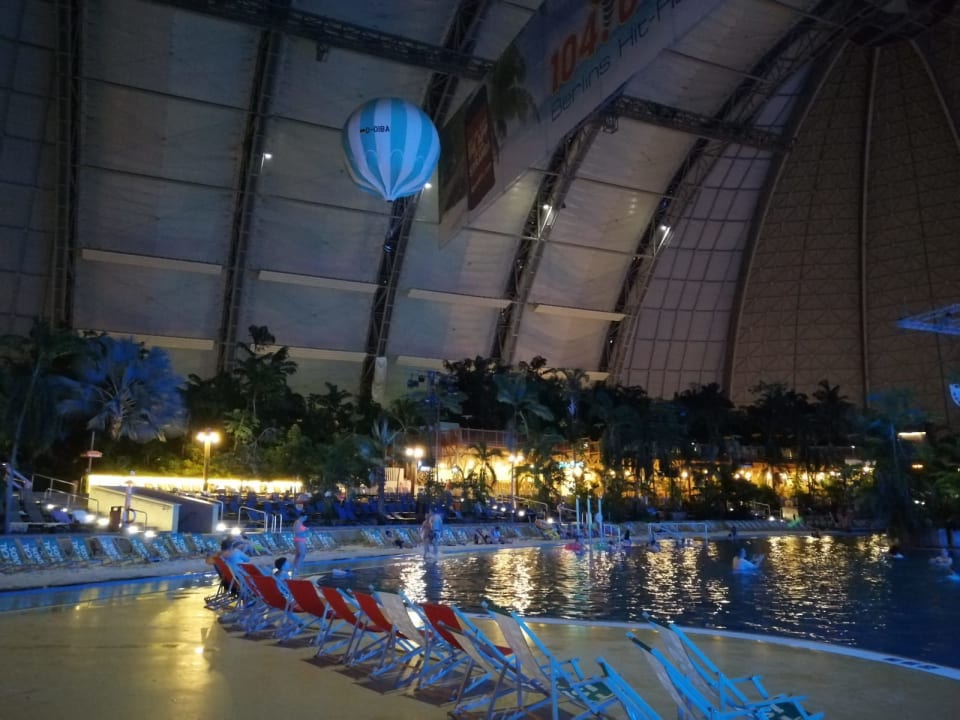 Strand Tropical Islands Resort