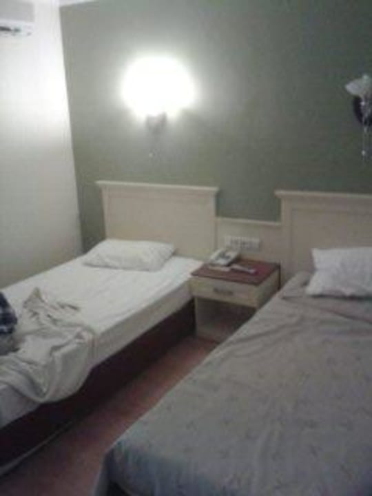 Durchgangsraum mit zwei Einzelbetten Hane Family Resort