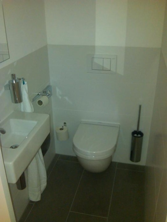 Seperates WC im Komfortzimmer Dorint Parkhotel Jordanbad