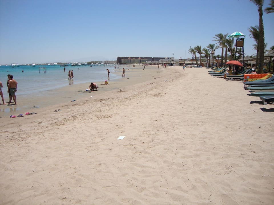 Strand bei Ebbe Giftun Azur Resort