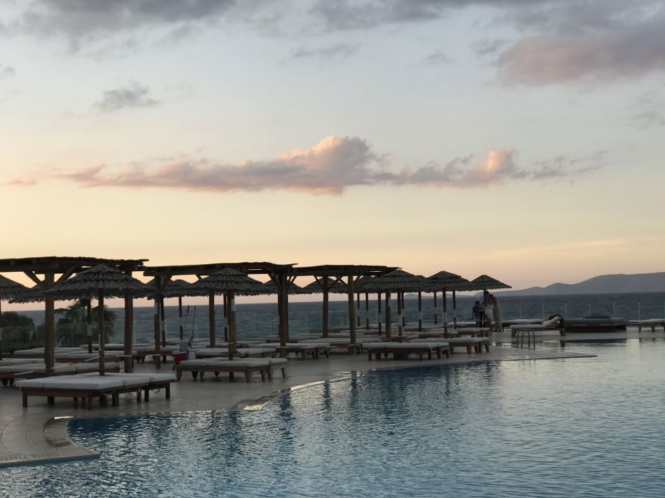 Pool Mitsis Selection Rinela