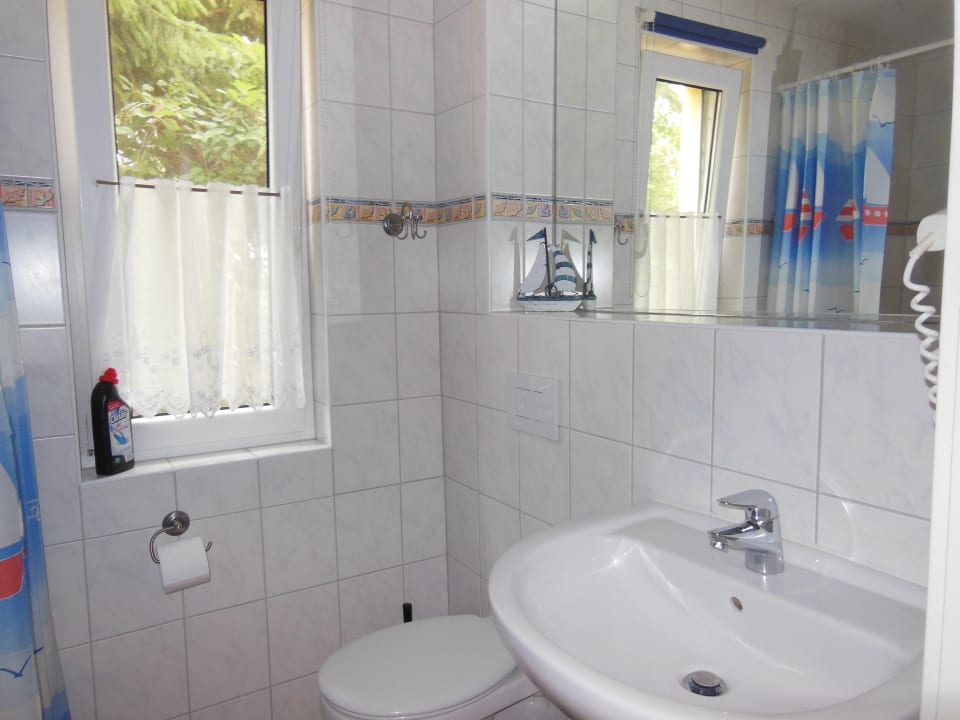 Zimmer Ferienwohnungen Piratennest Born