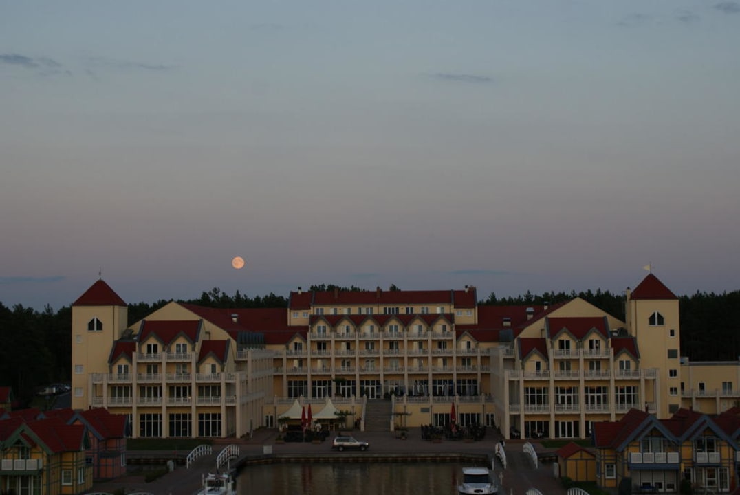 Hotel mit Mond Precise Resort Hafendorf Rheinsberg