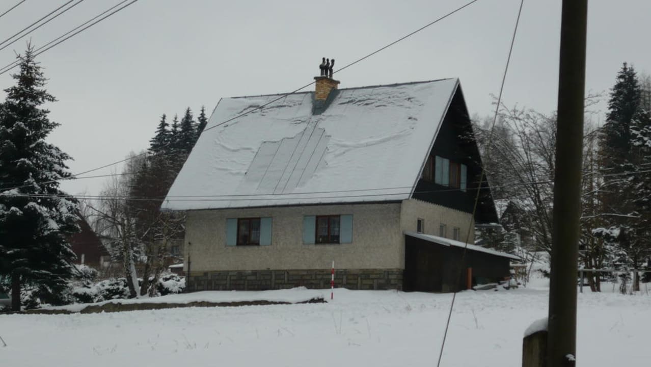 Haus Außenansicht Ferienhaus Smrzovka