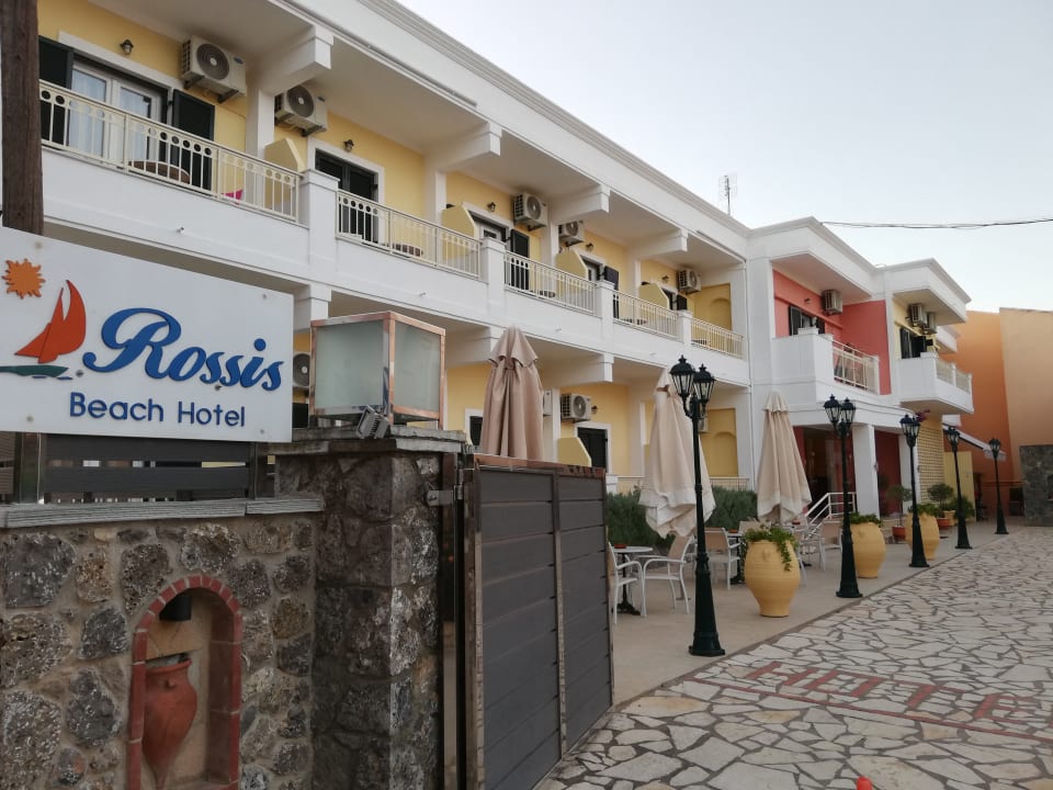 Außenansicht Hotel Rossis