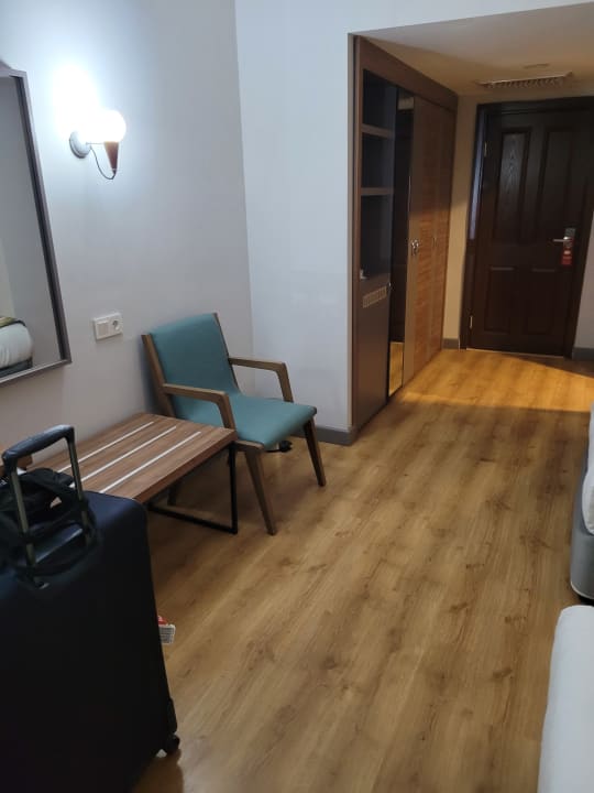 Zimmer Side Village Hotel