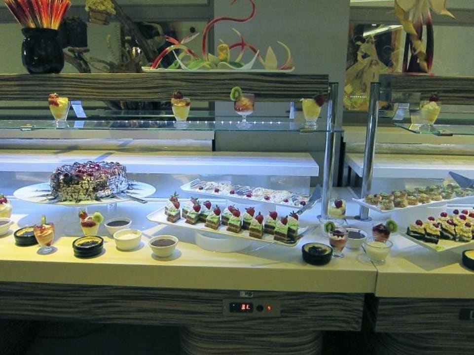 Nachtisch Port Side Resort Hotel