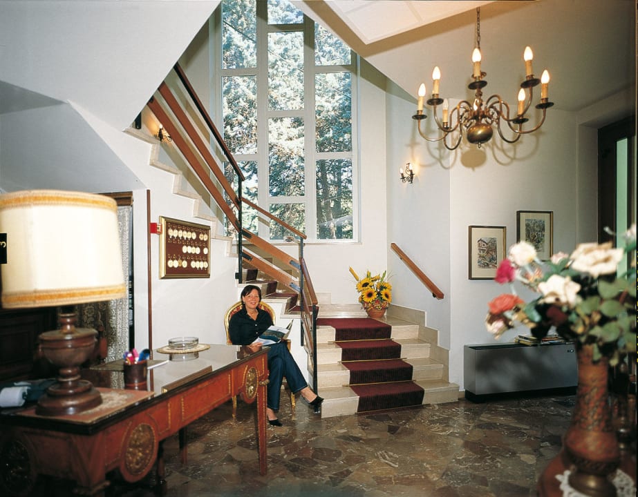 La hall Hotel Villa Orizzonte