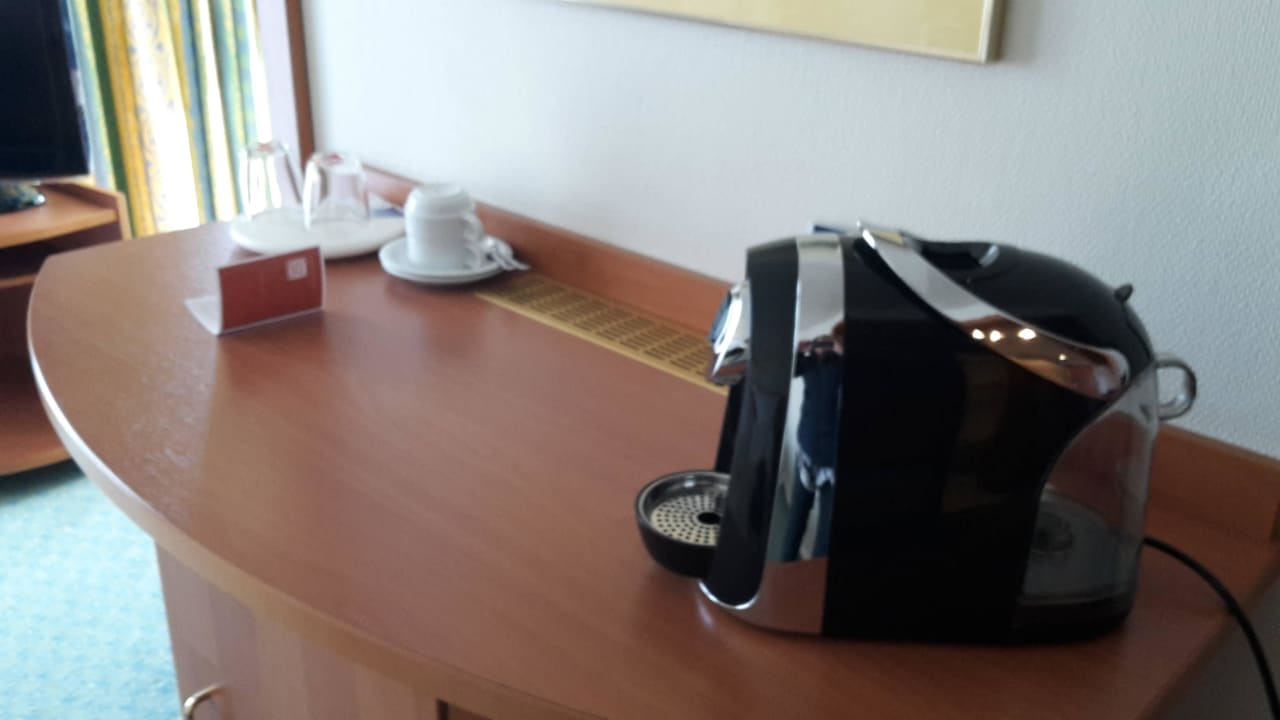 Bar mit Kaffeemaschine Steigenberger Conti Hansa