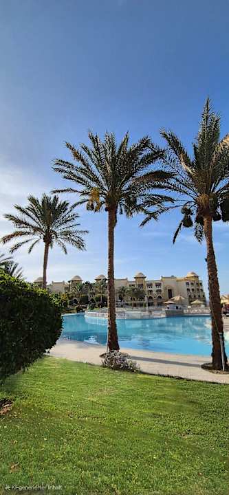 Pool Serenity Alpha Beach