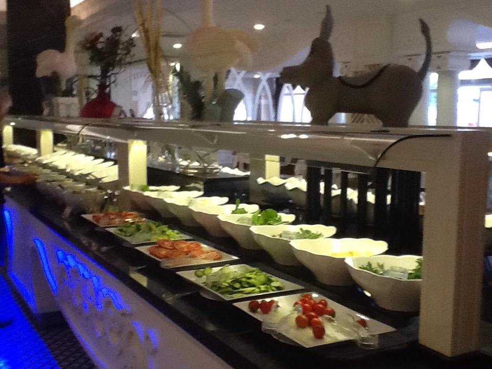 Essen gut alles gut Mary Hotel Side