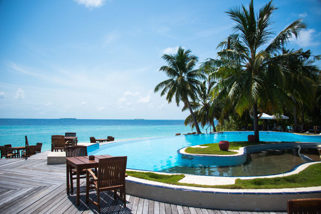 Gastro Filitheyo Island Resort