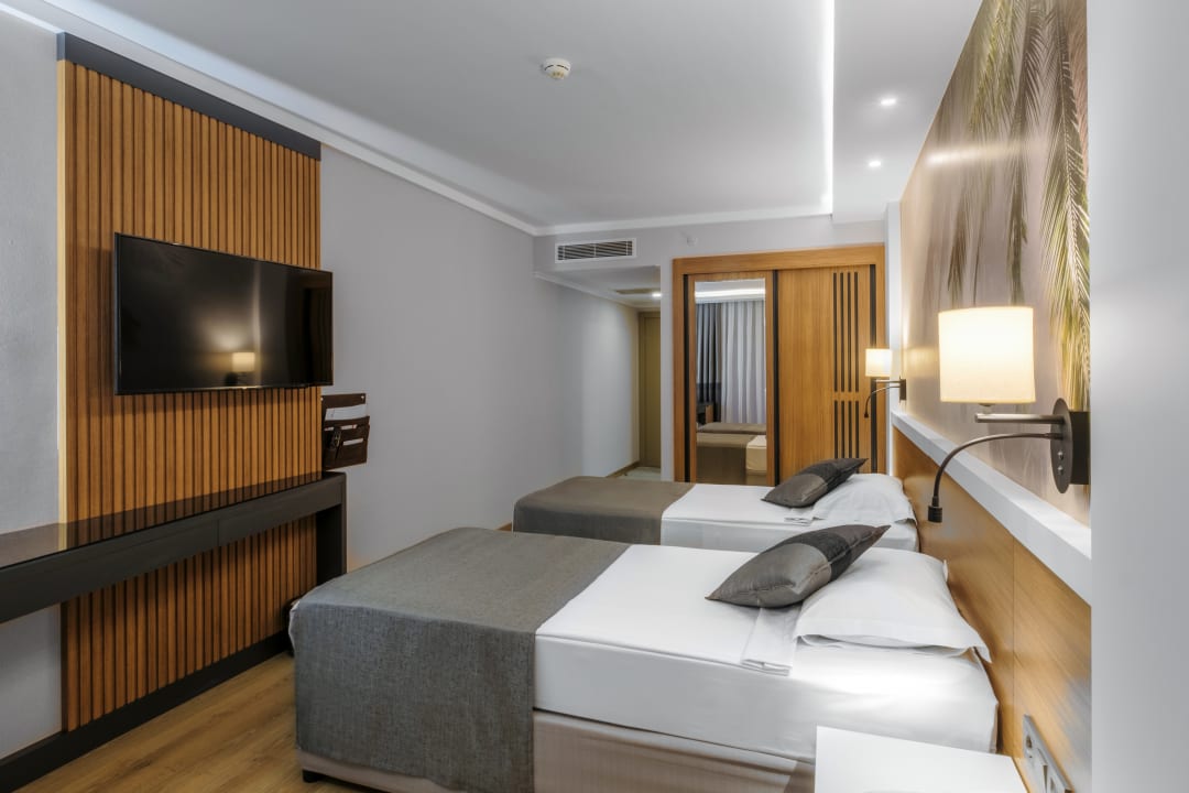 Zimmer Alba Resort Hotel