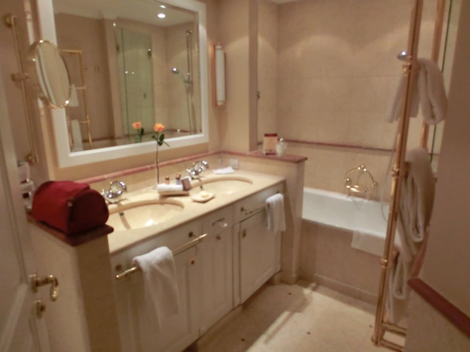 Bad 2001 Hotel Yachthafenresidenz Hohe Düne