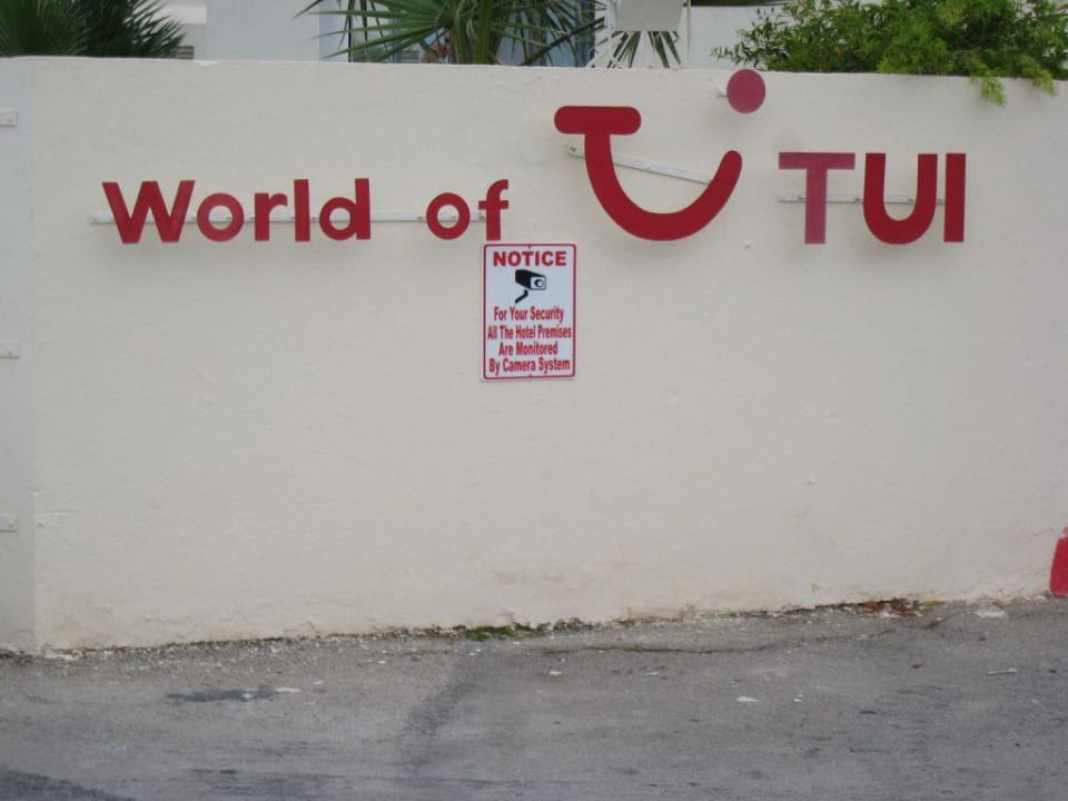 ))) TUI MAGIC LIFE Africana