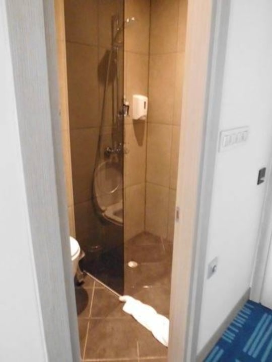 Kleine Dusche HVD Viva Club Hotel