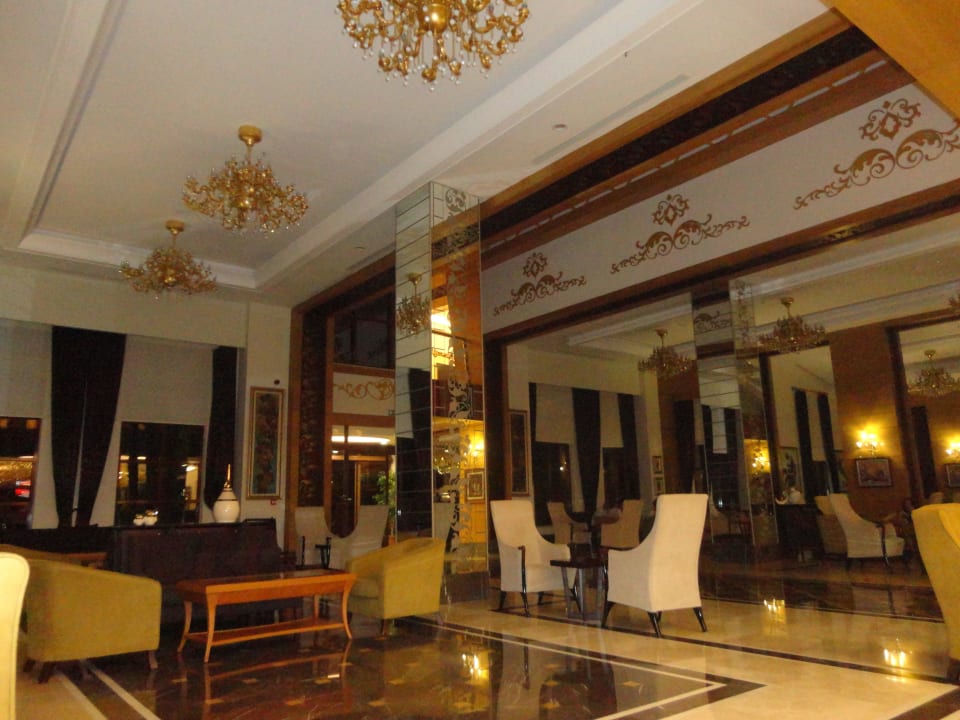 Vstupná hala Alba Resort Hotel