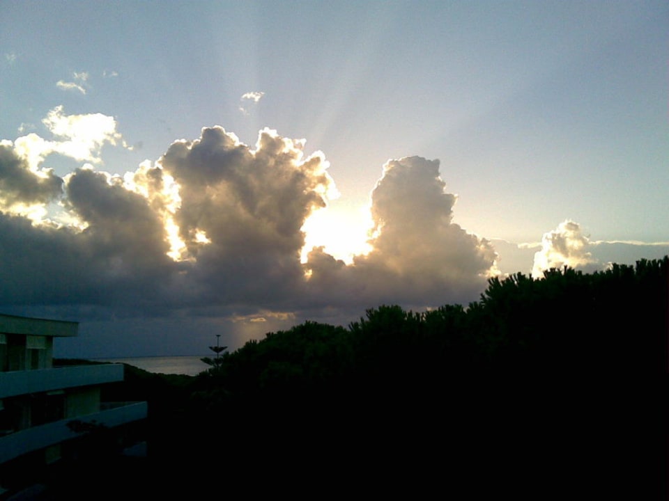 Sonnenaufgang Tirreno Resort